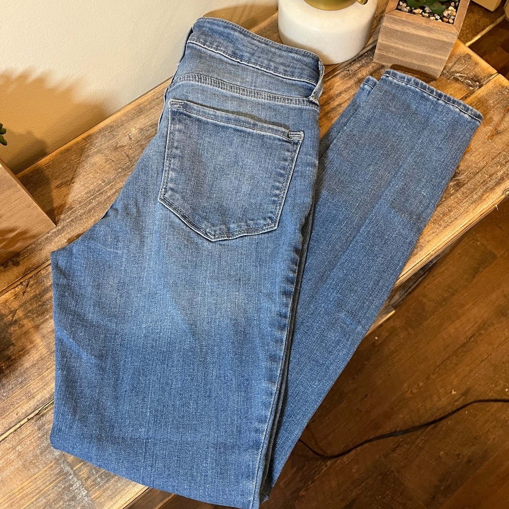 Woman’s Old Navy Rockstar Super Skinny High Rise Jeans - Size 4